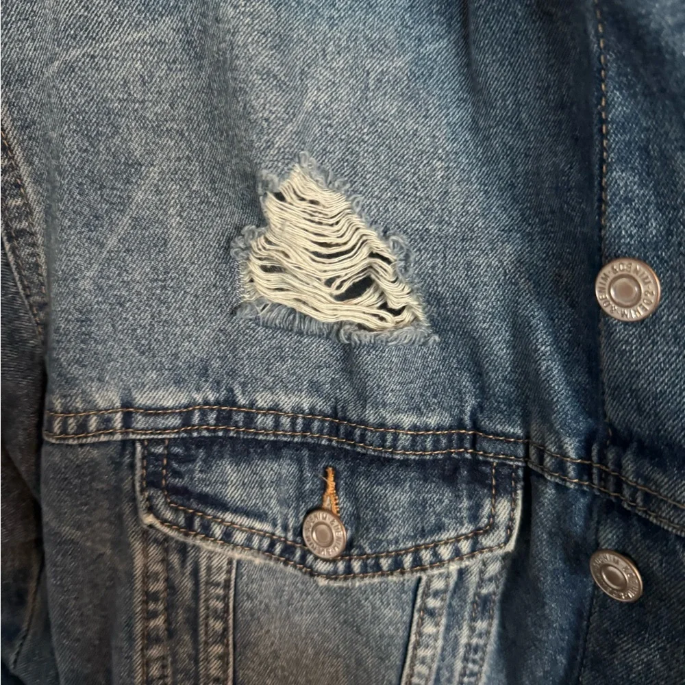 Denim Distressed Jacket - Picture 3 of 6